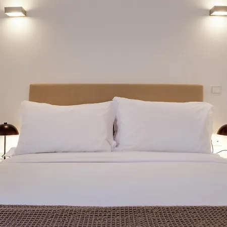 Comfort Charming Cedofeita - Free Parking Bed and Breakfast Πόρτο