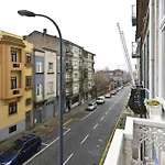Comfort Charming Cedofeita - Free Parking Bed & Breakfast Porto
