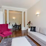 Comfort Charming Cedofeita - Free Parking 4* Porto
