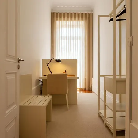 Comfort Charming Cedofeita - Free Parking فندق مبيت وإفطار 4*