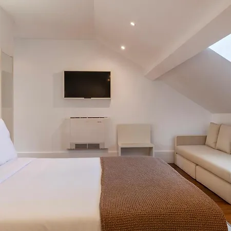 Oda ve Kahvaltı Comfort Charming Cedofeita - Free Parking