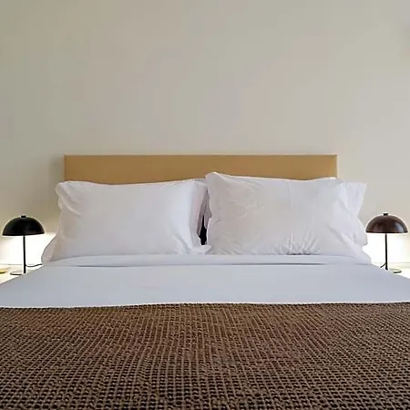 Comfort Charming Cedofeita - Free Parking 4* 波尔图