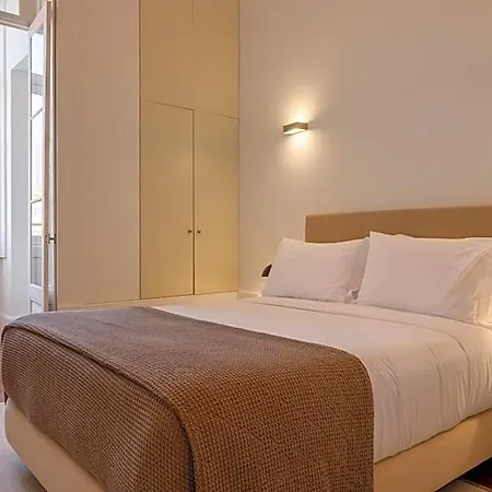 Comfort Charming Cedofeita - Free Parking 波尔图