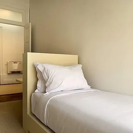 Comfort Charming Cedofeita - Free Parking 住宿加早餐酒店