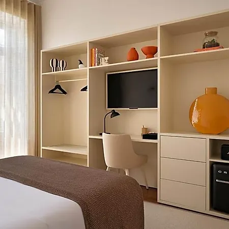 Comfort Charming Cedofeita - Free Parking 4*