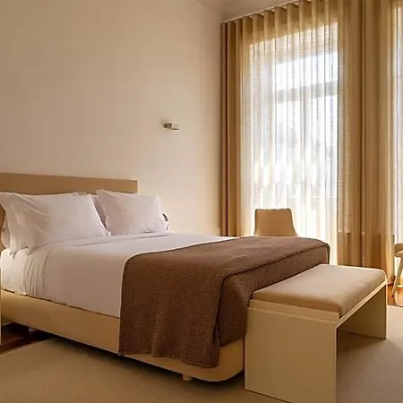 Comfort Charming Cedofeita - Free Parking 住宿加早餐酒店 4*