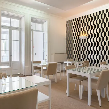 Comfort Charming Cedofeita - Free Parking Bed & Breakfast Oporto