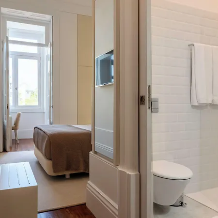 Comfort Charming Cedofeita - Free Parking Bed & Breakfast Oporto