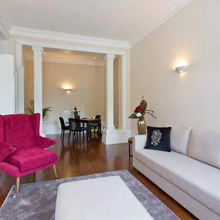 Comfort Charming Cedofeita - Free Parking 4* Porto