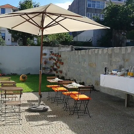 Comfort Charming Cedofeita 2* Oporto