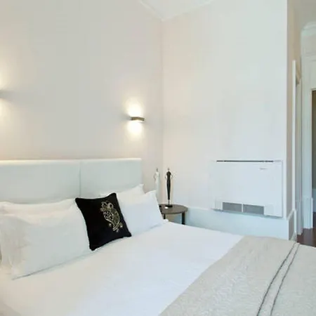 Comfort Charming Cedofeita - Free Parking 波尔图