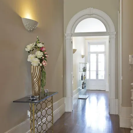 Comfort Charming Cedofeita - Free Parking 4*