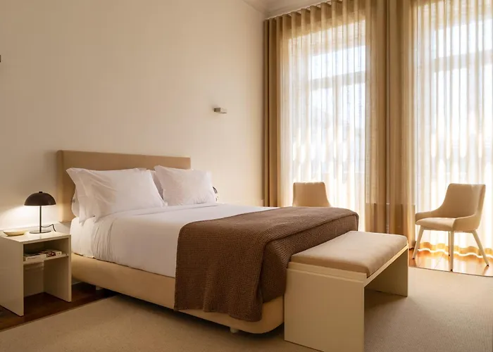 Comfort Charming Cedofeita - Free Parking Alojamento de Acomodação e Pequeno-almoço 4*