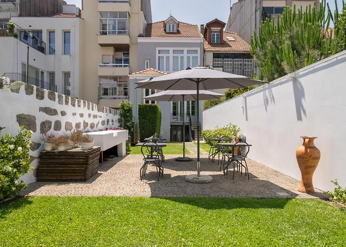 Comfort Charming Cedofeita - Free Parking Porto