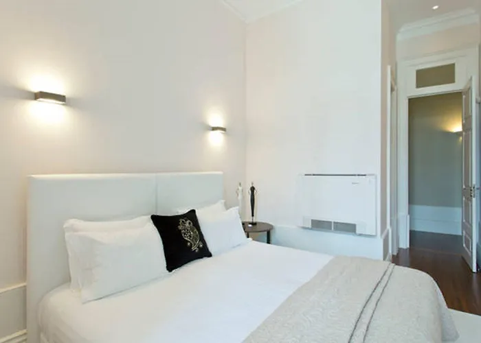 Comfort Charming Cedofeita - Free Parking Porto
