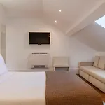 Bed & Breakfast Comfort Charming Cedofeita - Free Parking