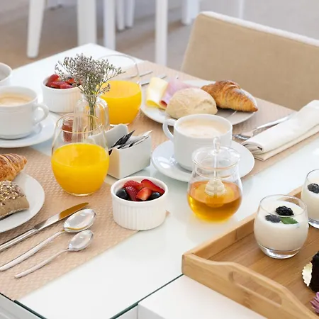 Comfort Charming Cedofeita - Free Parking Bed & Breakfast Oporto