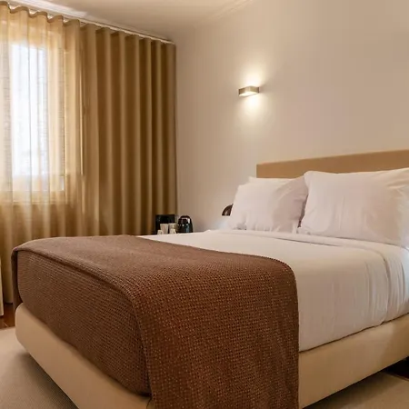 Bed & Breakfast Comfort Charming Cedofeita - Free Parking 4*