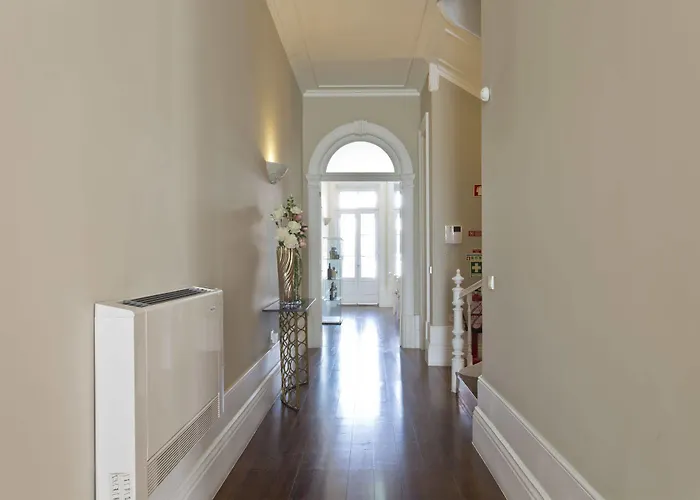 Comfort Charming Cedofeita - Free Parking פורטו