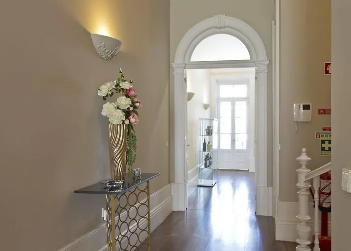 Comfort Charming Cedofeita - Free Parking 4*