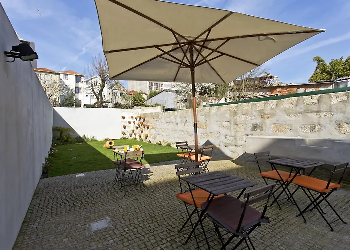 Comfort Charming Cedofeita - Free Parking Bed & Breakfast 4*