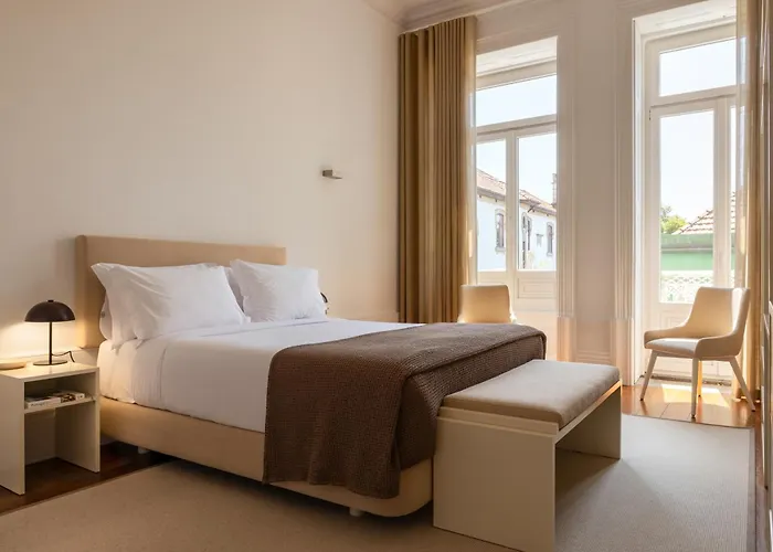 Bed & Breakfast Comfort Charming Cedofeita - Free Parking Porto