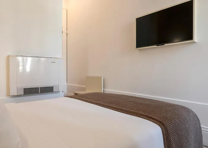 Bed & Breakfast Comfort Charming Cedofeita - Free Parking