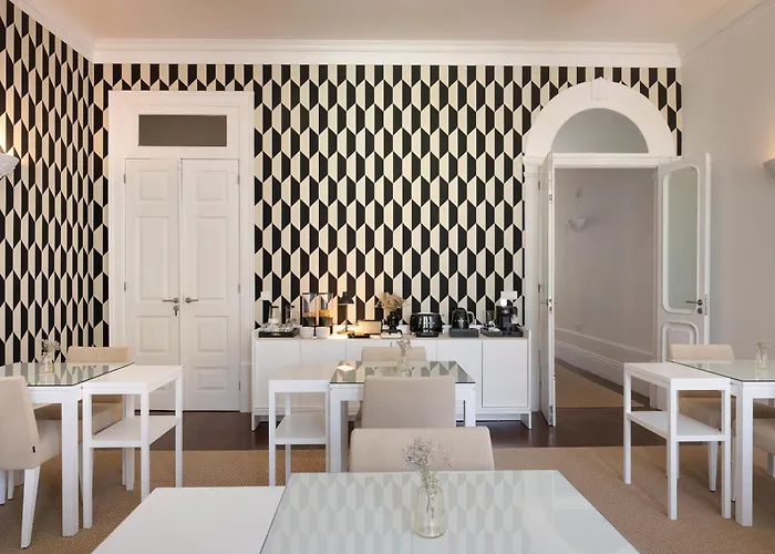 Comfort Charming Cedofeita - Free Parking Bed & Breakfast