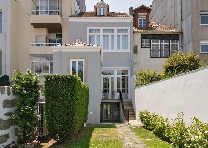 Bed & Breakfast Comfort Charming Cedofeita - Free Parking