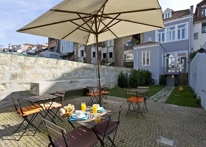 Bed & Breakfast Comfort Charming Cedofeita - Free Parking 4*